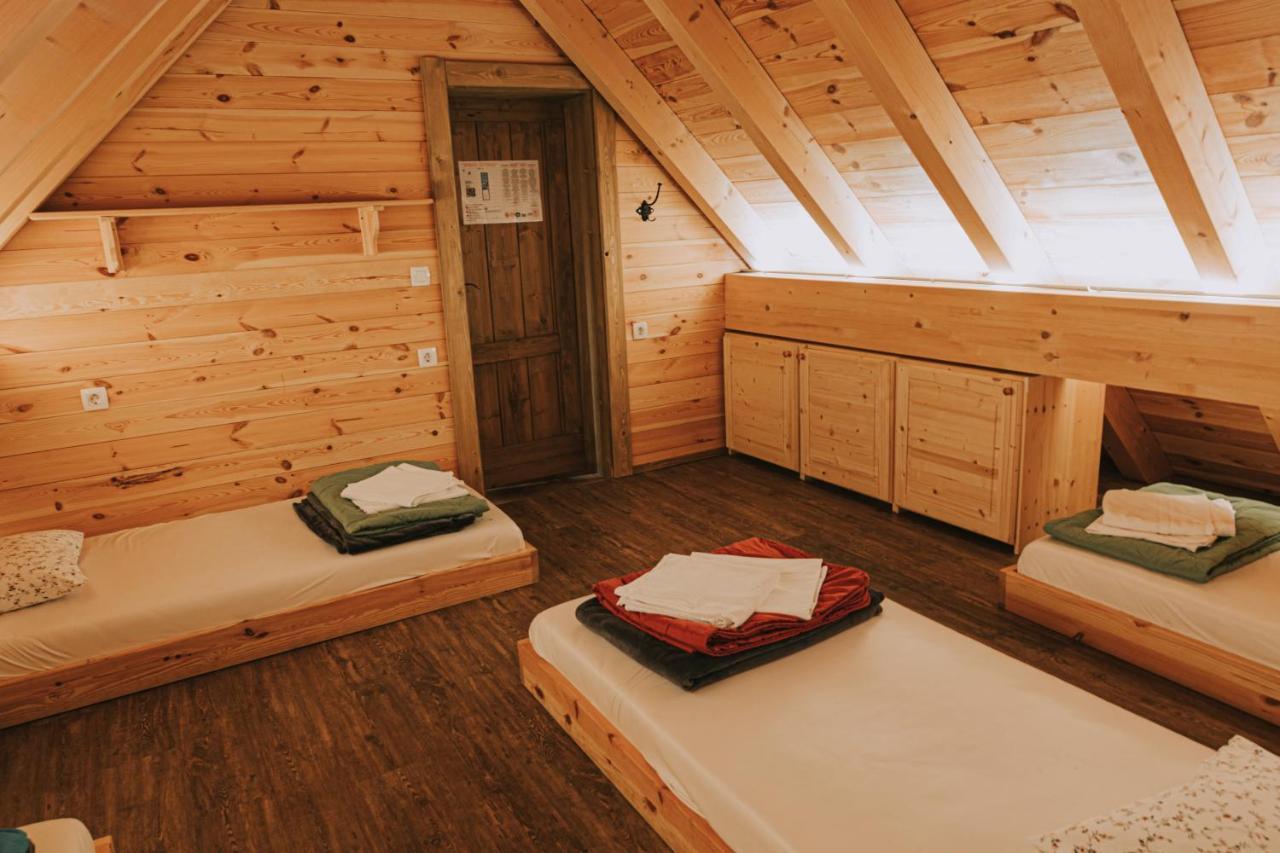 Hostel Lukna