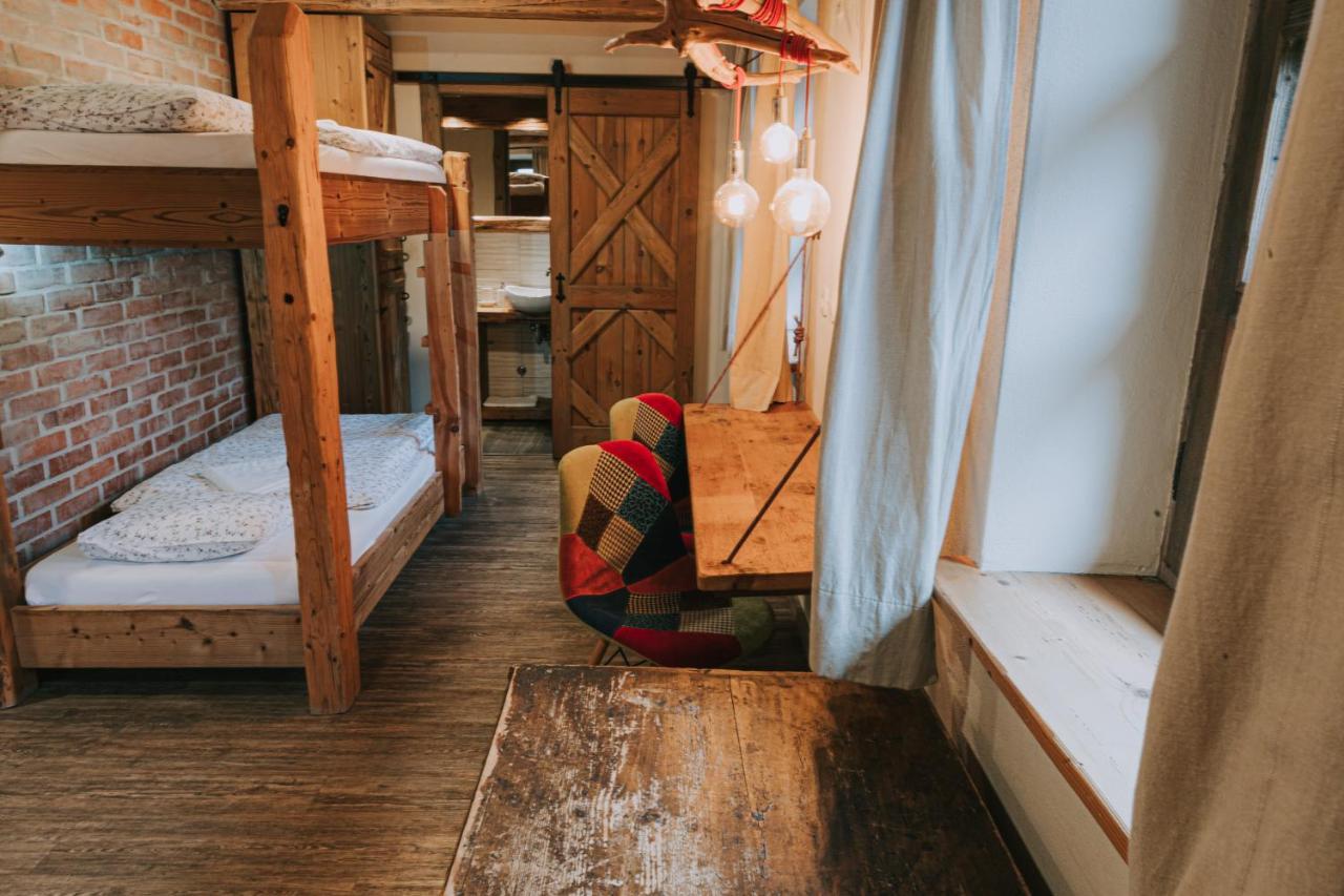 Hostel Lukna